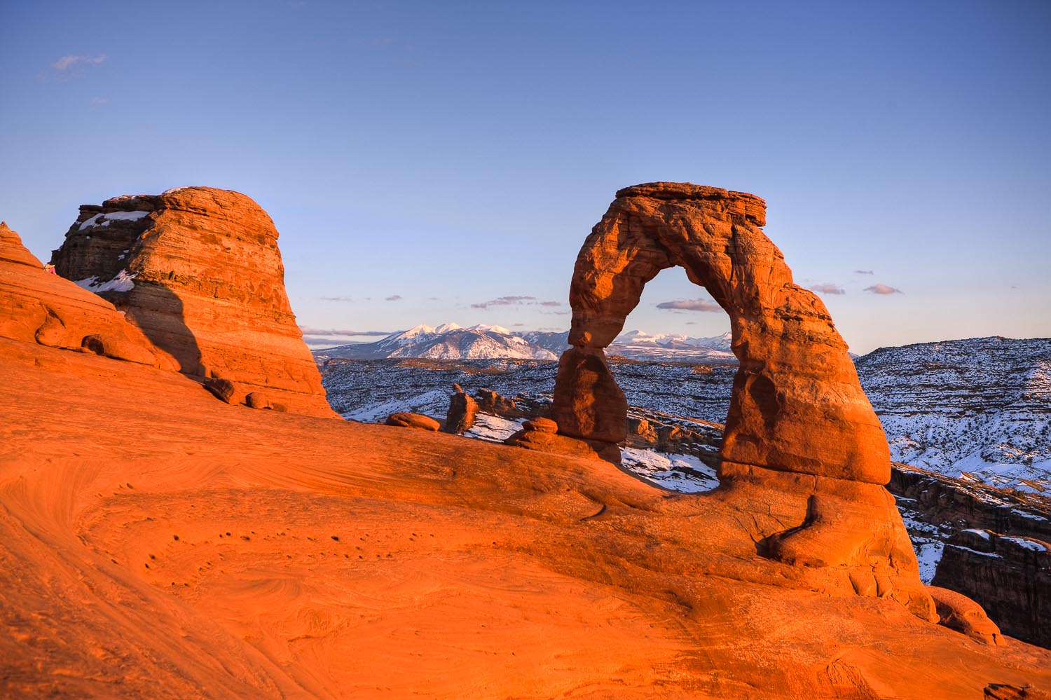 The Famous Delicate Arch In Utah s Arches Natinoal Park At Sunset 